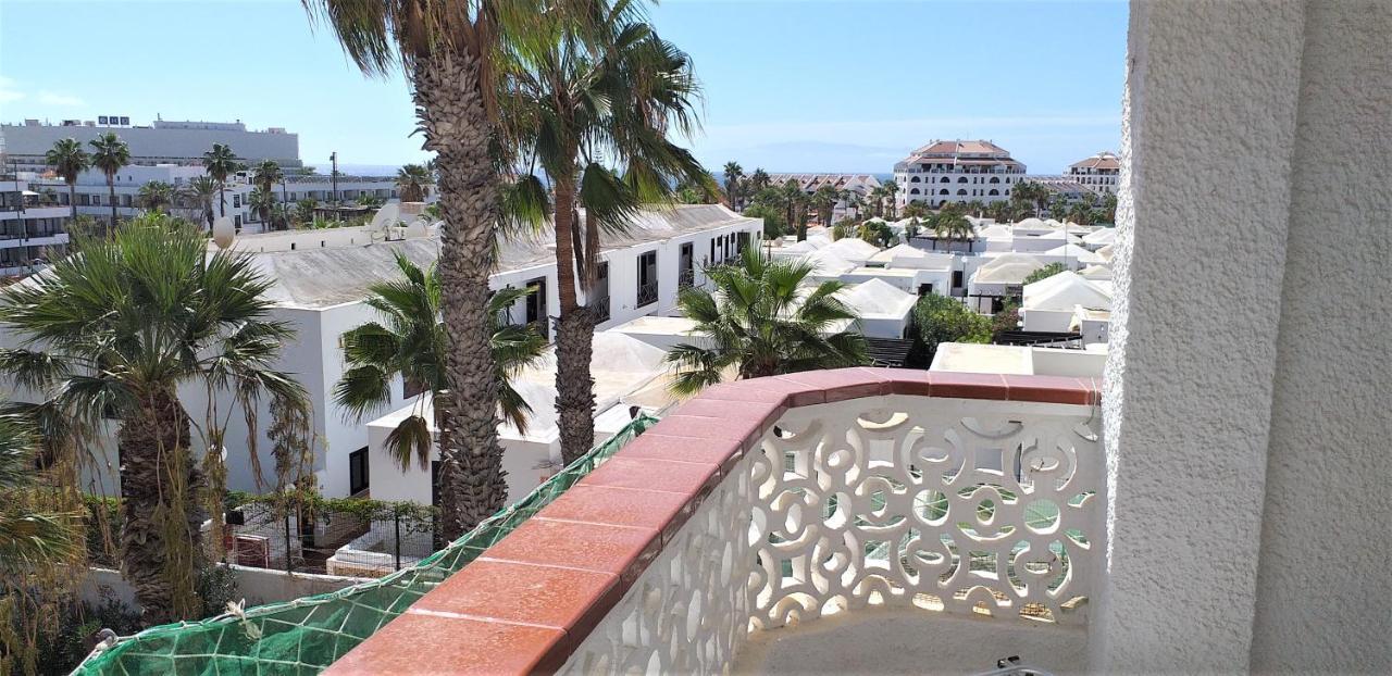 Apartment With A Large South-Facing Balcony, Sea View And Wifi In Las Americas Center Playa de las Americas  Exteriör bild