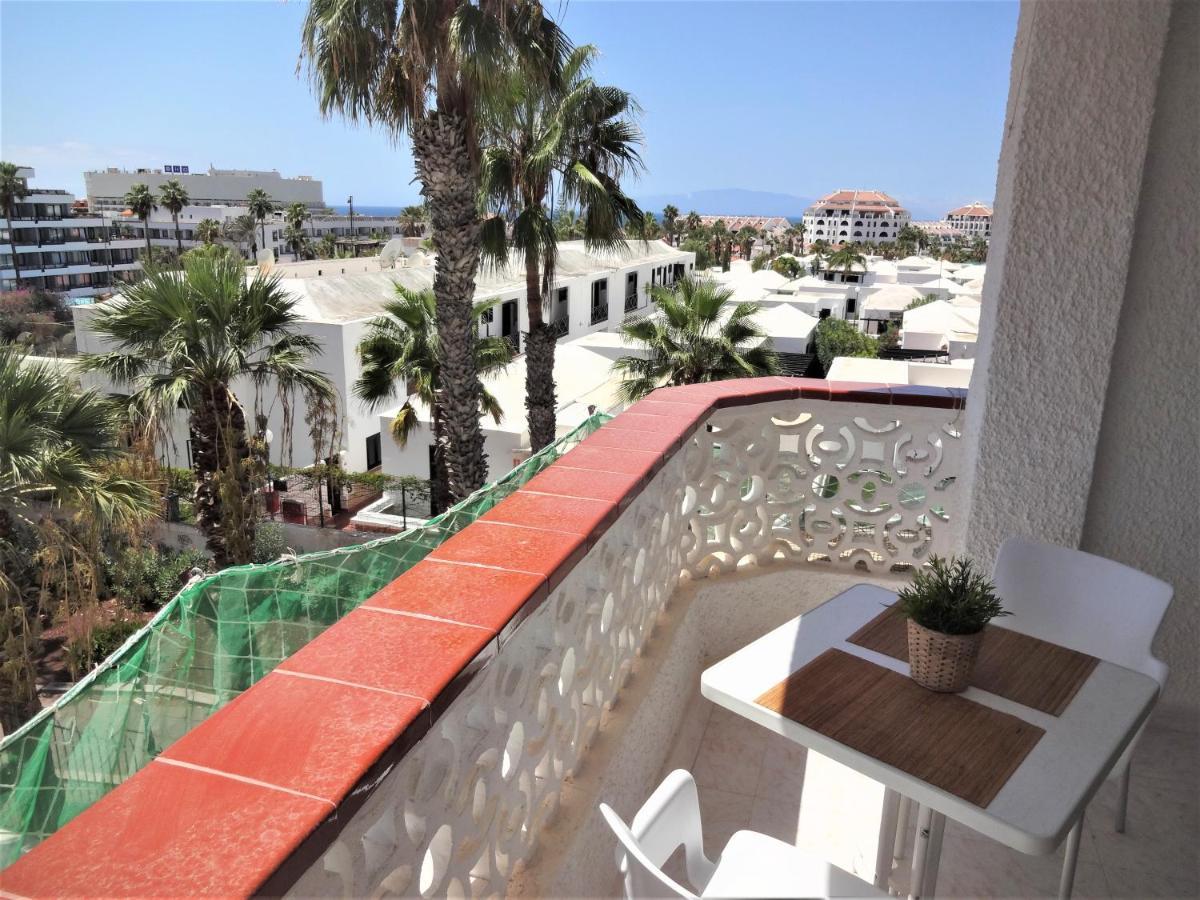Apartment With A Large South-Facing Balcony, Sea View And Wifi In Las Americas Center Playa de las Americas  Exteriör bild