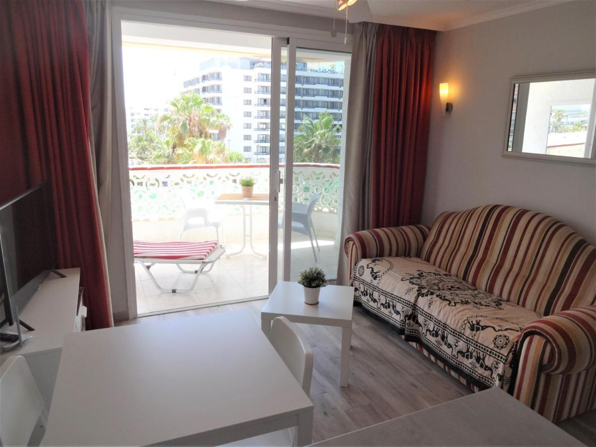 Apartment With A Large South-Facing Balcony, Sea View And Wifi In Las Americas Center Playa de las Americas  Exteriör bild